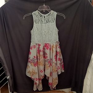 Girls dress